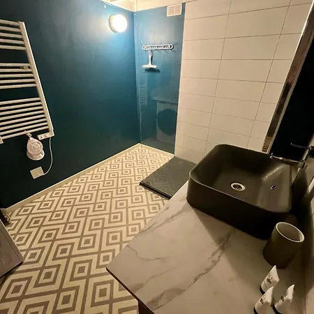 Le Yellow Submarine - Loft - Hyper Centre Apartment *